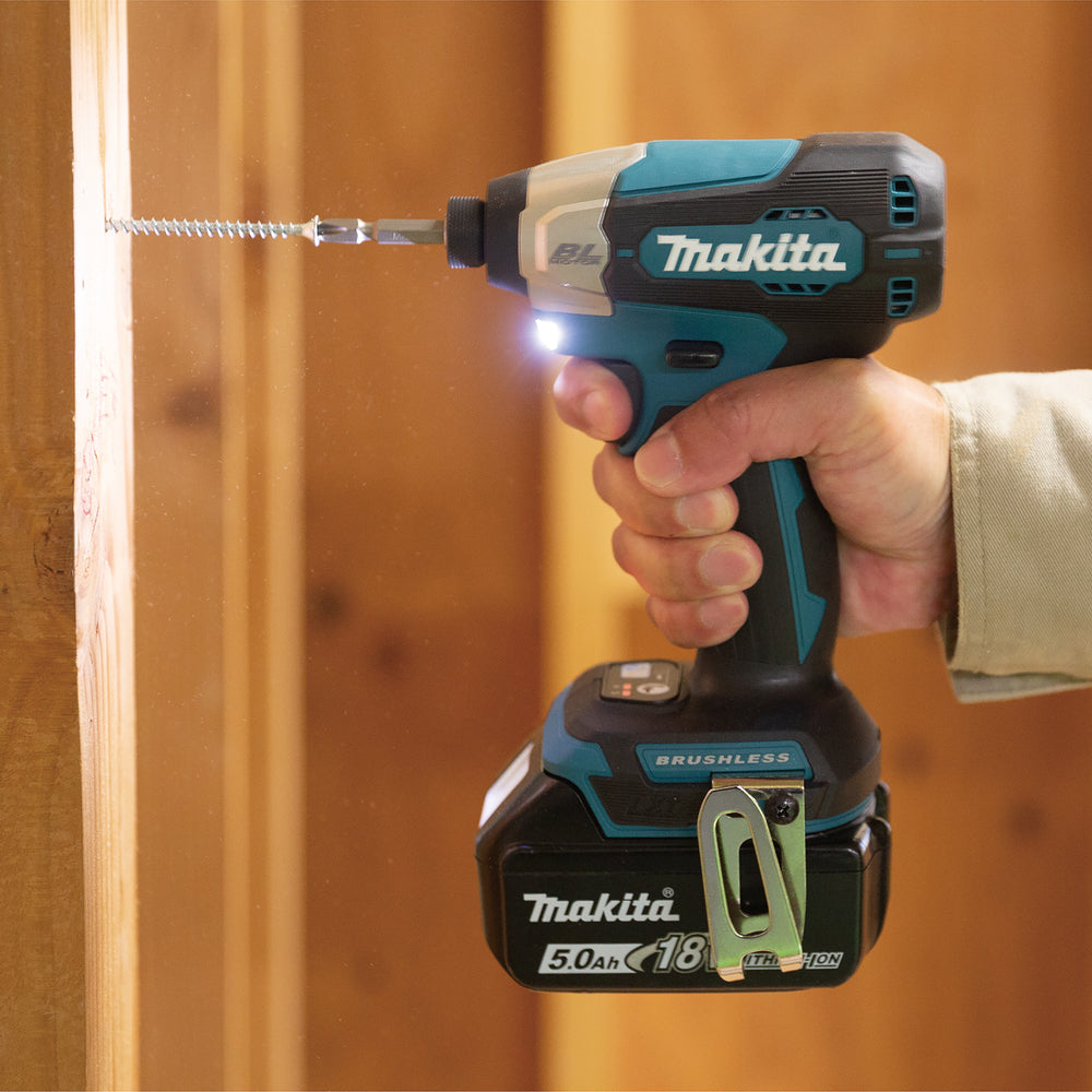 Makita DTD157Z 18V LXT 140Nm Impact Driver