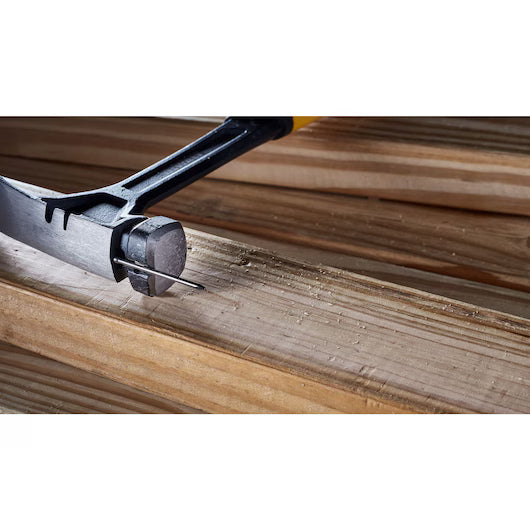 Dewalt DWHT51004-0 570g formwork nail puller hammer
