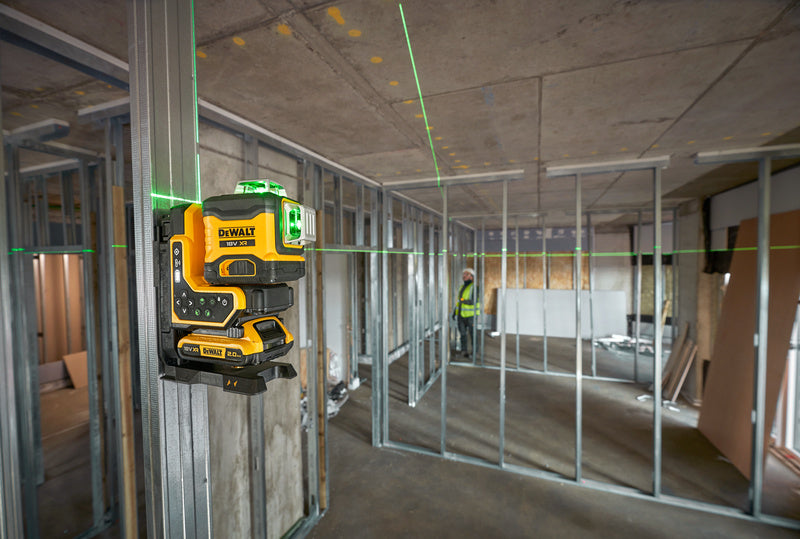 Nivel láser autonivelante Verde con control remoto de 3 lineas 360º XR 18V Dewalt DCLE34035B