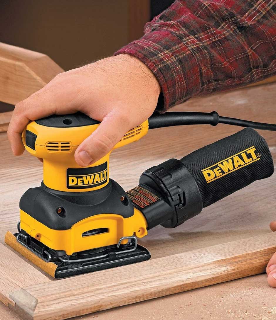 Lijadora orbital Dewalt DWE6411 - 230 W 1/4 de hoja